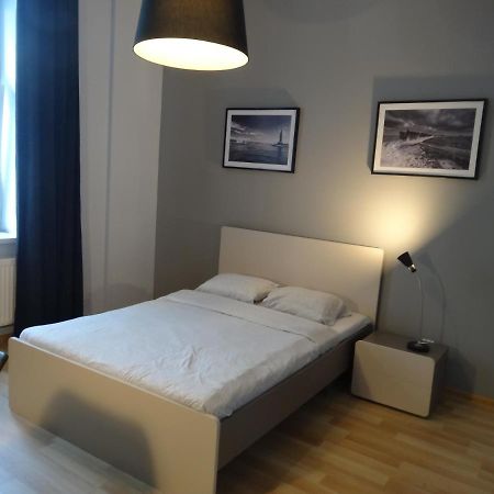 One More Night Apartment, Poznan Old Town ภายนอก รูปภาพ