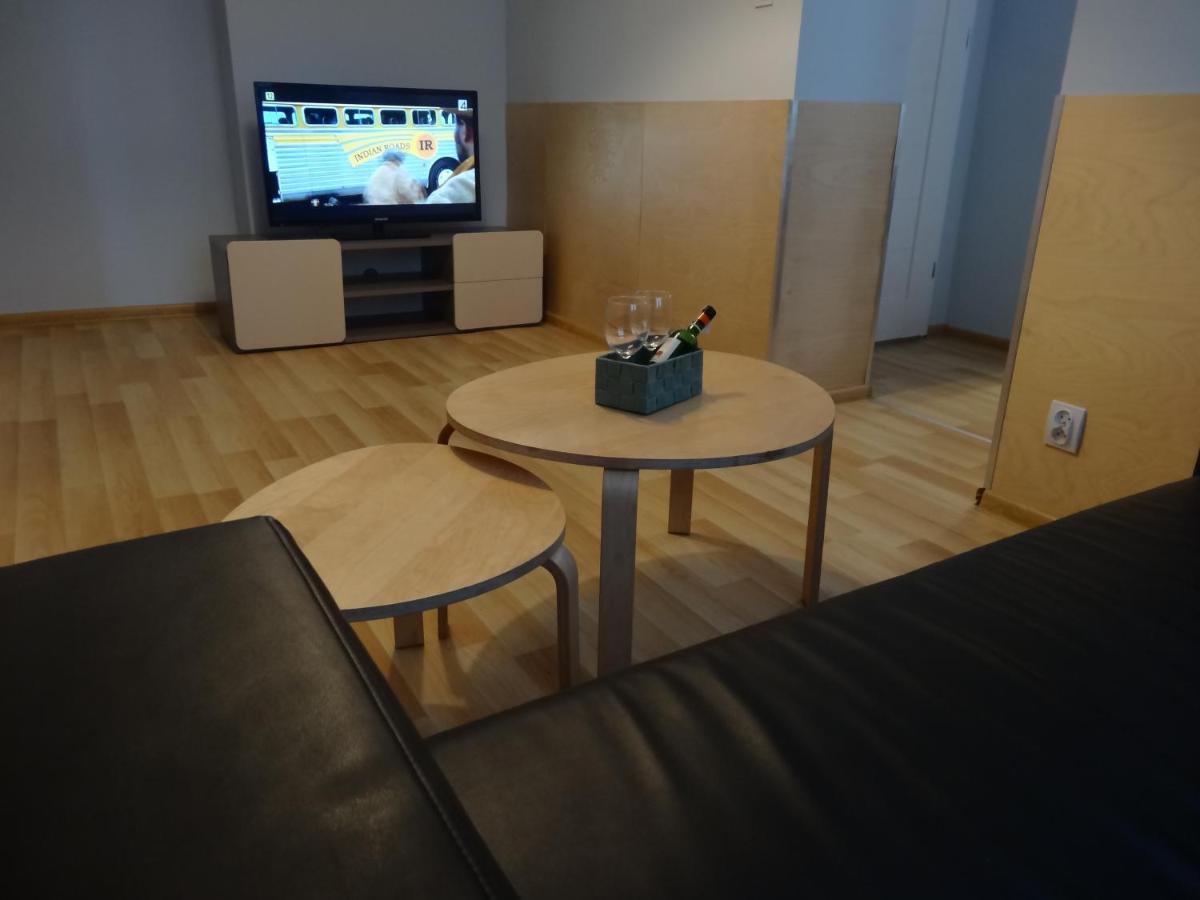 One More Night Apartment, Poznan Old Town ภายนอก รูปภาพ